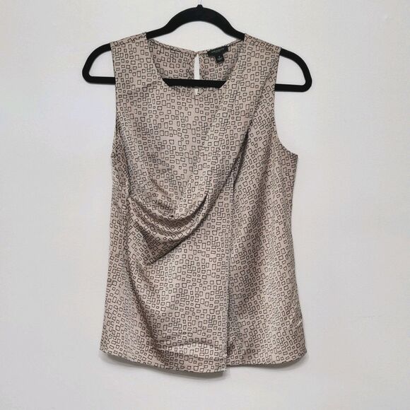Ann Taylor Sleeveless Blouse Size 6 Tan Black Geometric Print Sarong Style - Picture 1 of 5